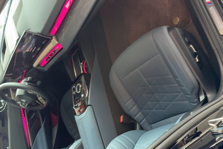 Used BMW 5 Series 2024 530Li Luxury Edition M Sport Package Interior 1
