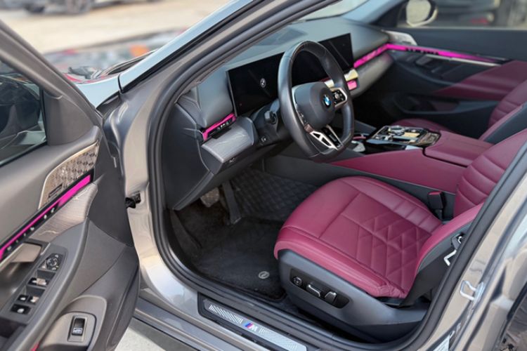 Used BMW 5 Series 2024 530Li Luxury Edition M Sport Package Interior 2