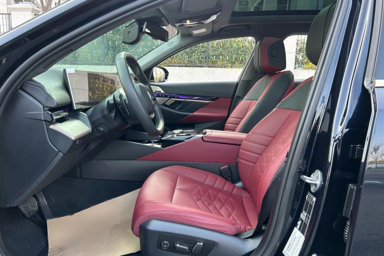 Used BMW 5 Series 2024 530Li Luxury Package Premium Edition Interior 2
