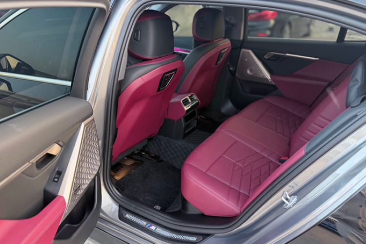 Used BMW 5 Series 2024 530Li Luxury Edition M Sport Package Interior 3