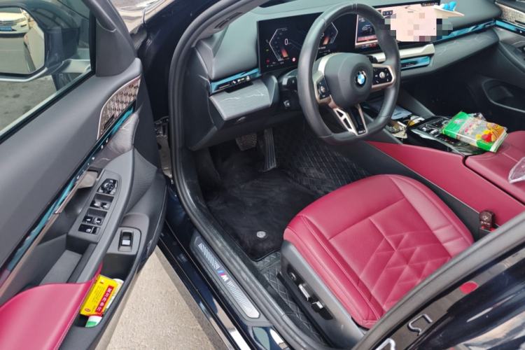Used BMW 5 Series 2024 530Li Luxury Edition M Sport Package Interior 3