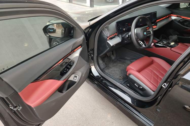 Used BMW 5 Series 2024 525i M Sport Package Interior 3