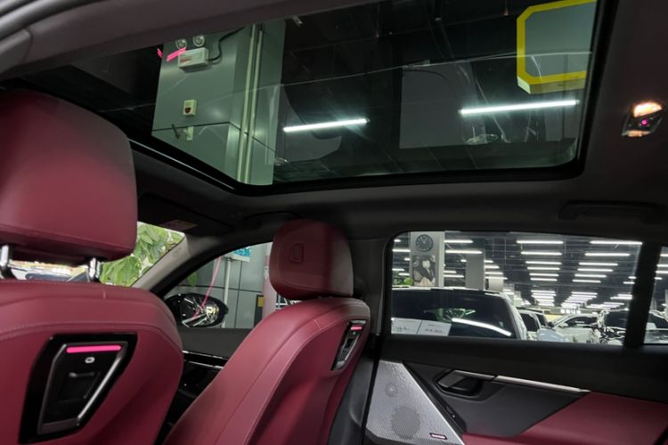Used BMW 5 Series 2024 525Li M Sport Package Interior 3