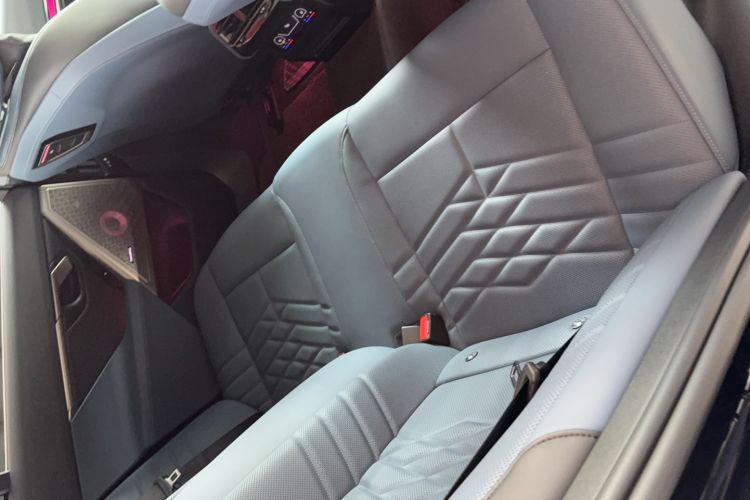 Used BMW 5 Series 2024 530Li Luxury Edition M Sport Package Interior 3