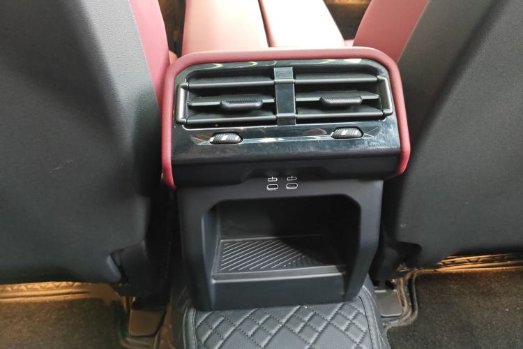 Used BMW 5 Series 2024 525i M Sport Package Interior 4