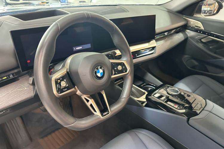 Used BMW 5 Series 2024 530Li Luxury Edition M Sport Package Interior 5
