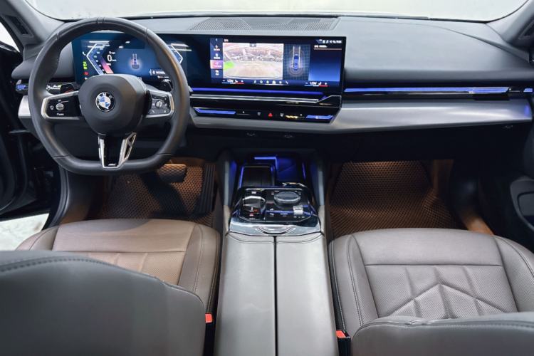 Used BMW 5 Series 2024 525Li M Sport Package Interior 5