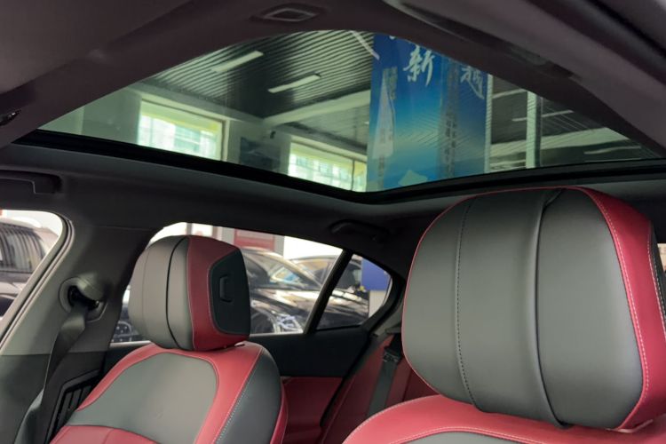 Used BMW 5 Series 2024 530Li Luxury Package Premium Edition Interior 9