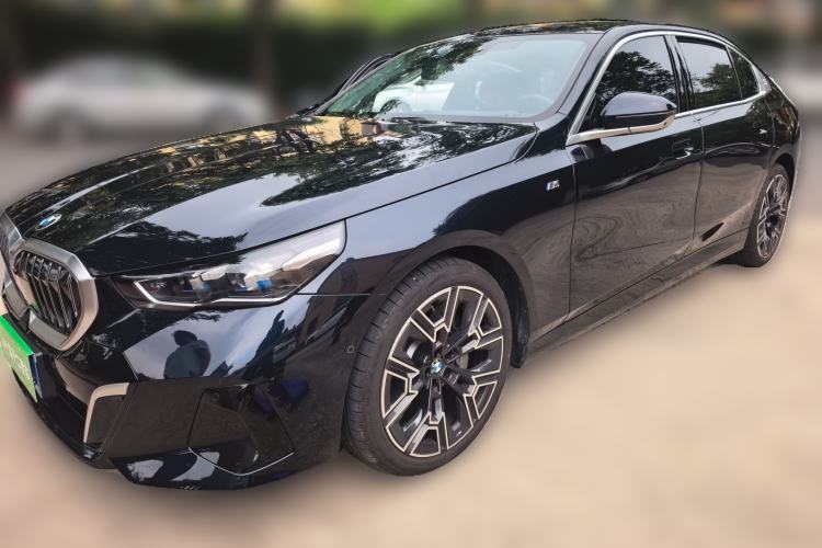 Used BMW 5 Series 2024 530Li Luxury Edition M Sport Package Guazi used car, China used car export, Used car for sale, Used cars, Cheapest cars for sale