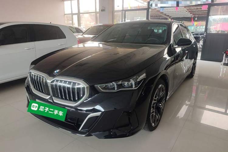 Used BMW 5 Series 2024 530Li Luxury Edition M Sport Package Guazi used car, China used car export, Used car for sale, Used cars, Cheapest cars for sale