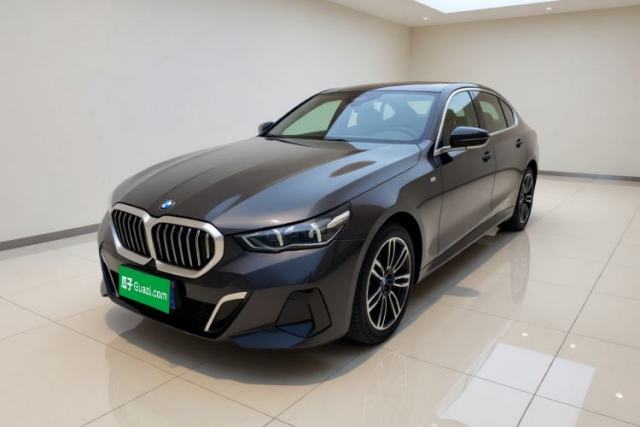 Używany BMW 5 Series 2024 530Li Leading Model M Sport Package