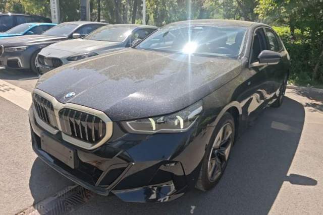 Used BMW 5 Series 2024 530Li Leading Model M Sport Package