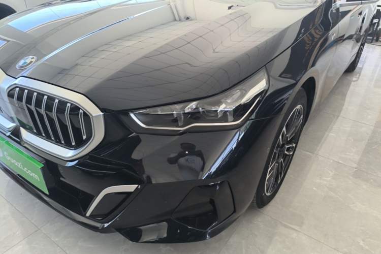 Used BMW 5 Series 2024 525Li M Sport Package Left Front Headlight