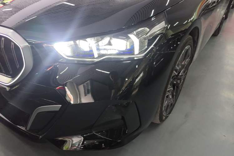 Used BMW 5 Series 2024 530Li Luxury Edition M Sport Package Left Front Headlight