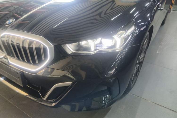 Used BMW 5 Series 2024 525Li M Sport Package Left Front Headlight