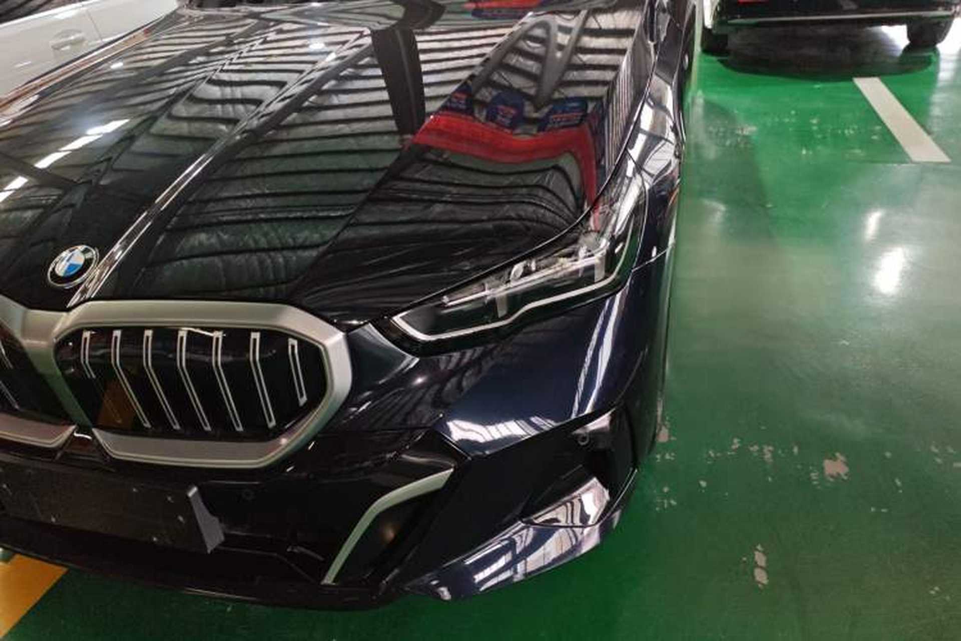 Used BMW 5 Series 2024 530Li Leading Model M Sport Package Left Front Headlight
