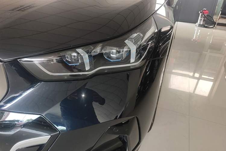 Used BMW 5 Series 2024 530Li Luxury Edition M Sport Package Left Front Headlight