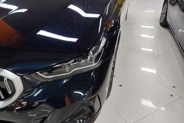 Used BMW 5 Series 2024 530Li Leading Model M Sport Package Left Front Headlight