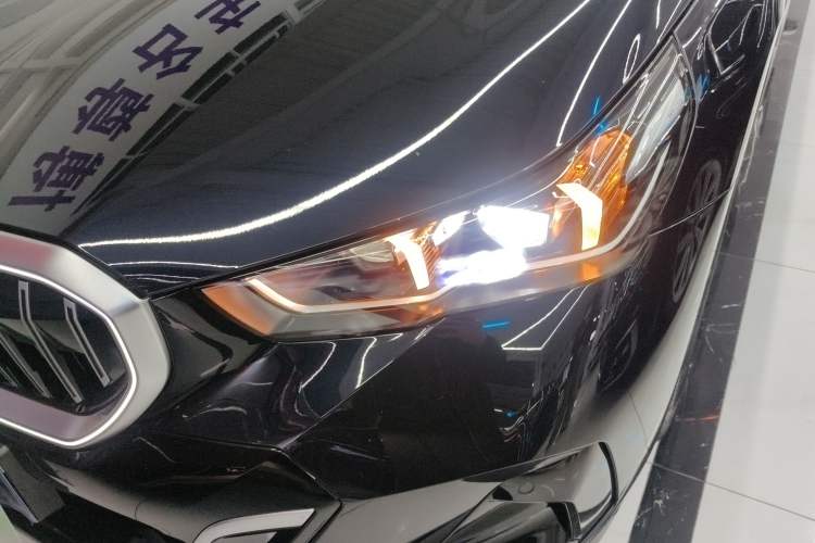 Used BMW 5 Series 2024 525Li M Sport Package Left Front Headlight