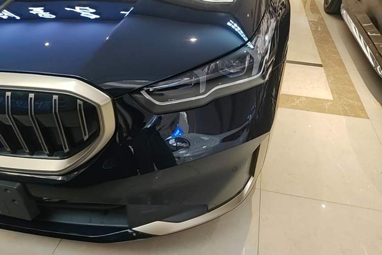 Used BMW 5 Series 2024 530Li Luxury Package Premium Edition Left Front Headlight