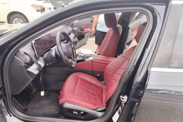 Used BMW 5 Series 2024 530Li xDrive M Sport Package Left Front Seat