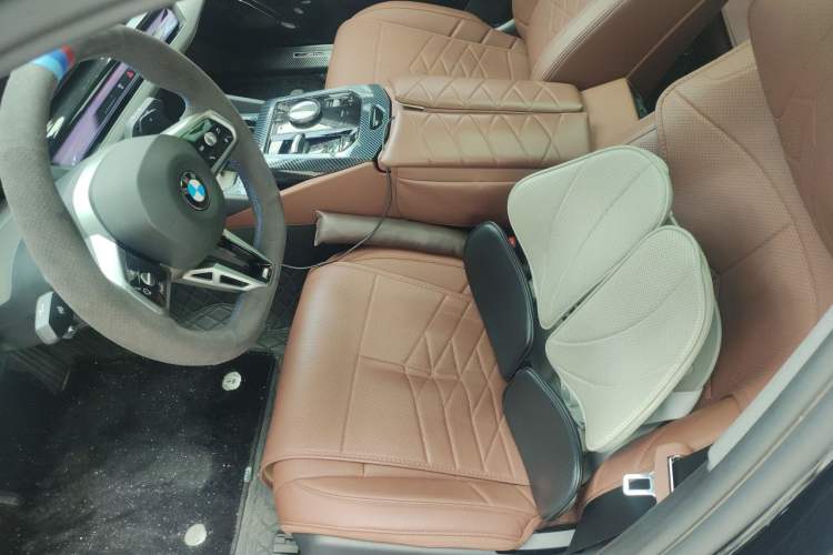 Used BMW 5 Series 2024 530Li Leading Model M Sport Package Left Front Seat