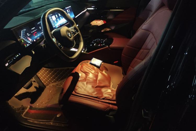 Used BMW 5 Series 2024 525Li Luxury Package Left Front Seat