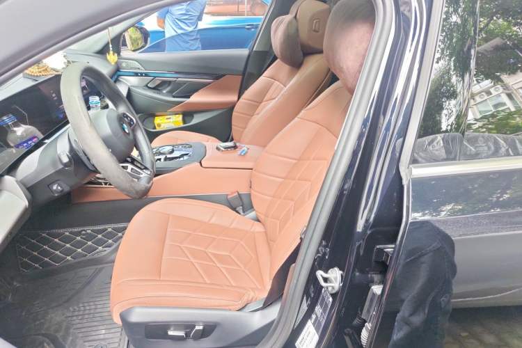 Used BMW 5 Series 2024 530Li Leading Model M Sport Package Left Front Seat