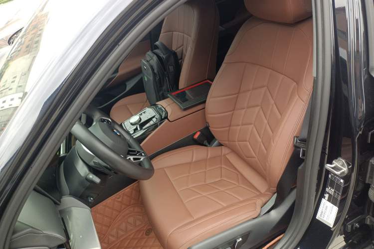 Used BMW 5 Series 2024 525Li M Sport Package Left Front Seat