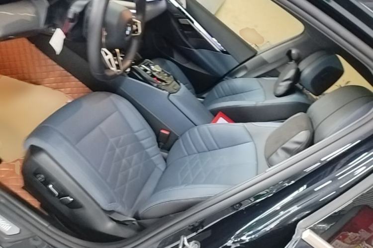 Used BMW 5 Series 2024 530Li Luxury Edition M Sport Package Left Front Seat
