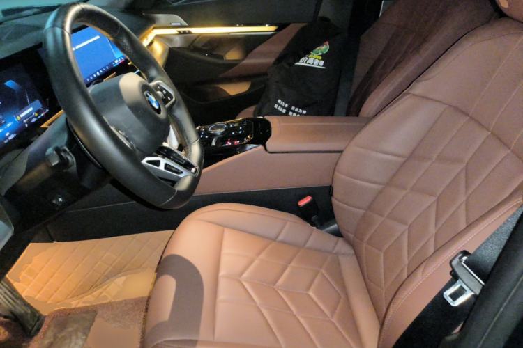 Used BMW 5 Series 2024 530Li Leading Model M Sport Package Left Front Seat