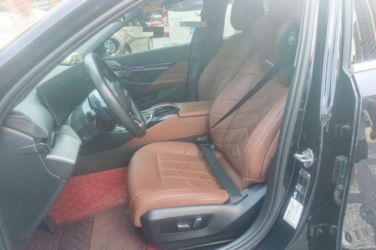 Used BMW 5 Series 2024 530Li Leading Model M Sport Package Left Front Seat