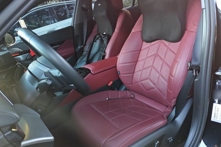 Used BMW 5 Series 2024 525Li M Sport Package Left Front Seat