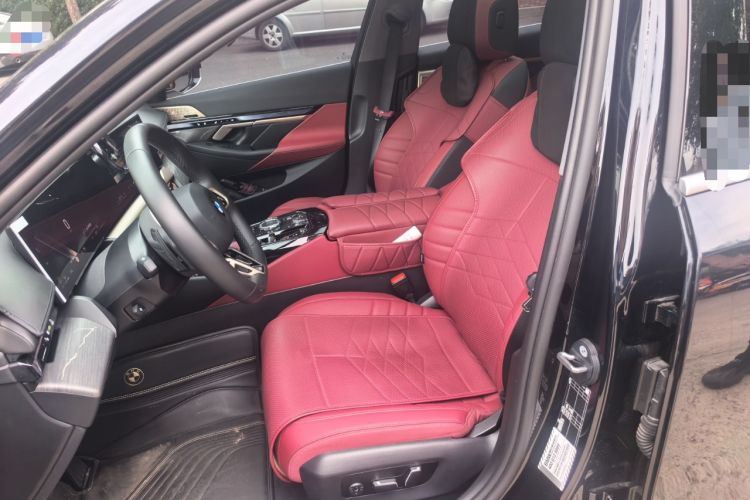 Used BMW 5 Series 2024 530Li Luxury Edition M Sport Package Left Front Seat