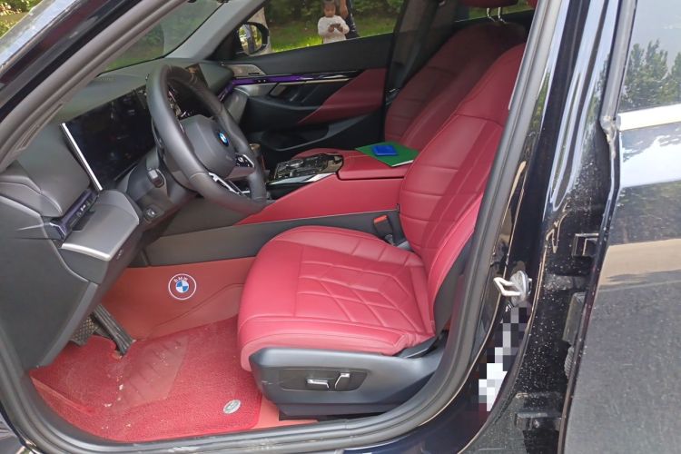Used BMW 5 Series 2024 530Li Leading Model M Sport Package Left Front Seat