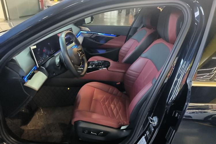 Used BMW 5 Series 2024 530Li Luxury Package Premium Edition Left Front Seat