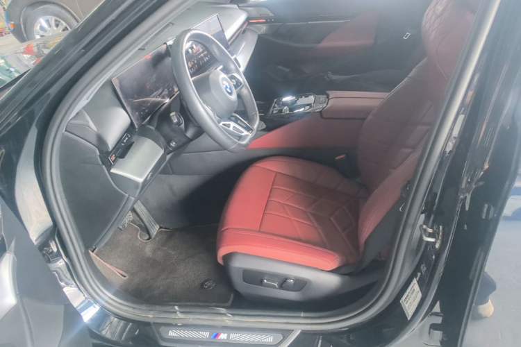 Used BMW 5 Series 2024 525Li M Sport Package Left Front Seat