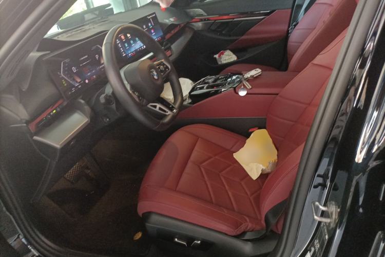 Used BMW 5 Series 2024 530Li Leading Model M Sport Package Left Front Seat
