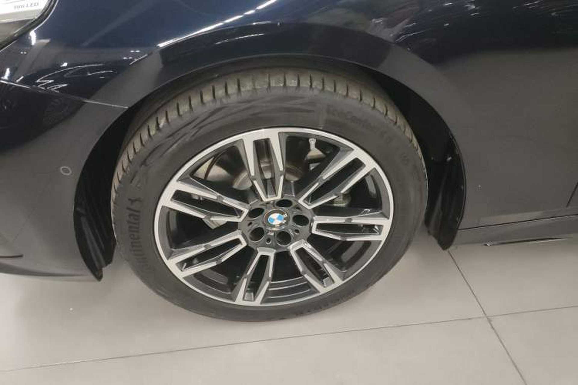 Used BMW 5 Series 2024 525i M Sport Package Left Front Wheel Hub