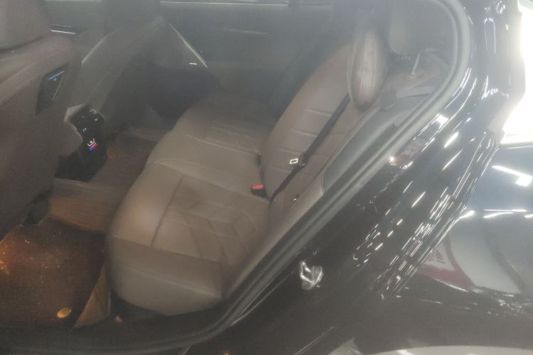 Used BMW 5 Series 2024 525Li M Sport Package Left Rear Seat