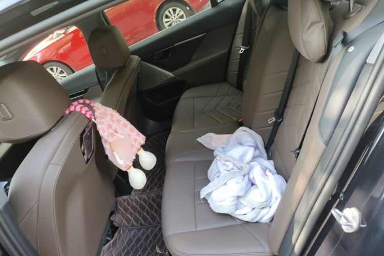 Used BMW 5 Series 2024 525Li M Sport Package Left Rear Seat