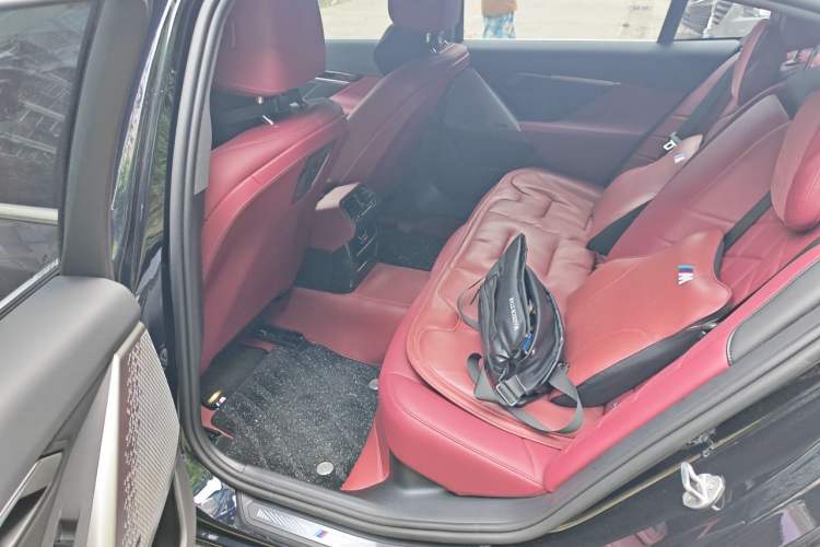 Used BMW 5 Series 2024 525Li M Sport Package Left Rear Seat
