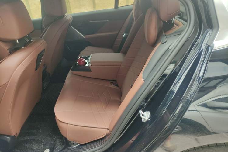 Used BMW 5 Series 2024 530Li Leading Model M Sport Package Left Rear Seat