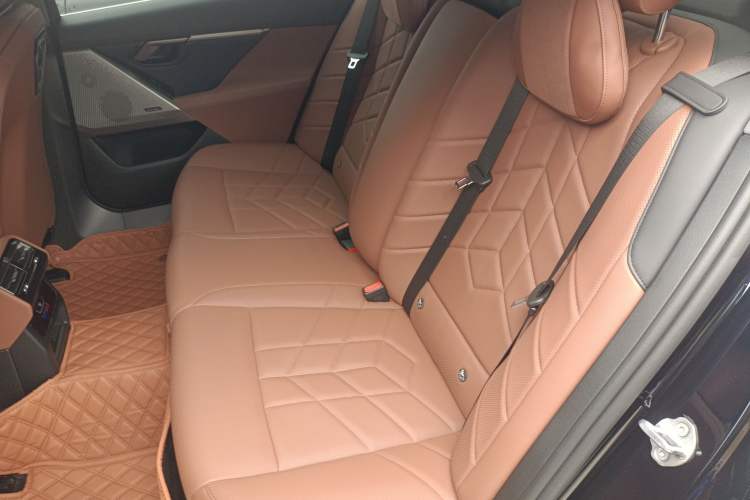 Used BMW 5 Series 2024 525Li M Sport Package Left Rear Seat