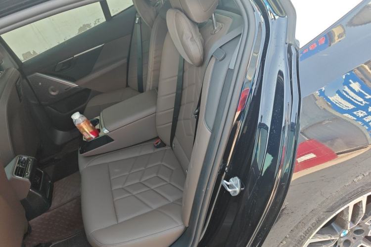 Used BMW 5 Series 2024 530Li Luxury Edition M Sport Package Left Rear Seat