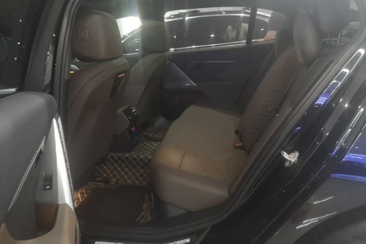 Used BMW 5 Series 2024 525Li M Sport Package Left Rear Seat