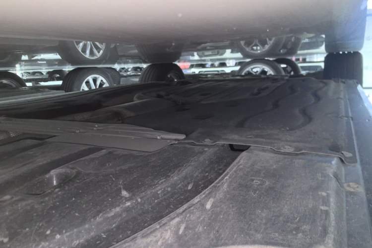 Used BMW 5 Series 2024 530Li Leading Model M Sport Package Left Side Sill