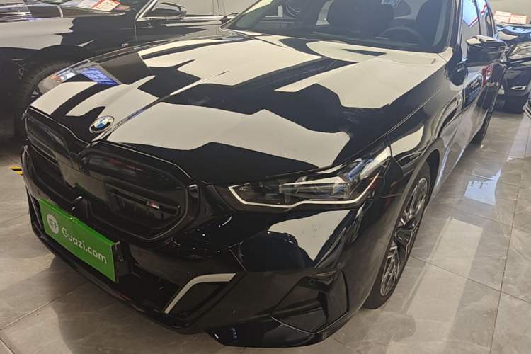 Used BMW 5 Series 2024 530Li Luxury Edition M Sport Package Guazi used car, China used car export, Used car for sale, Used cars, Cheapest cars for sale