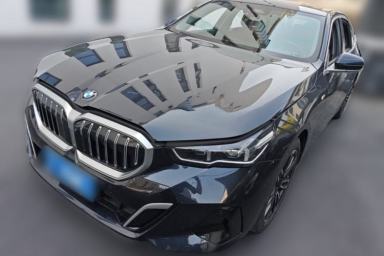Used BMW 5 Series 2024 530Li Leading Model M Sport Package