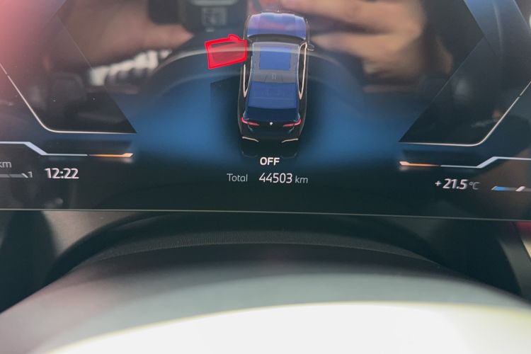 Used BMW 5 Series 2024 530Li Luxury Edition M Sport Package Odometer Close Up